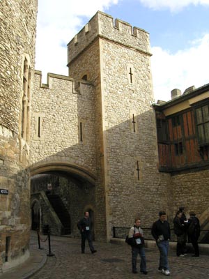 tower-of-london-one-3-22-2002.jpg