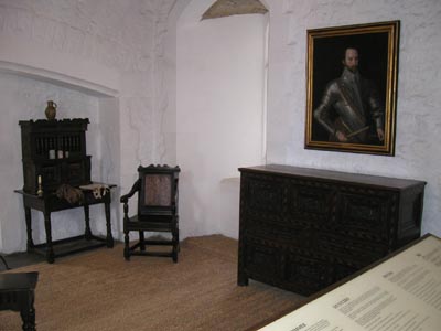 tower-of-london-three-3-22-2002.jpg